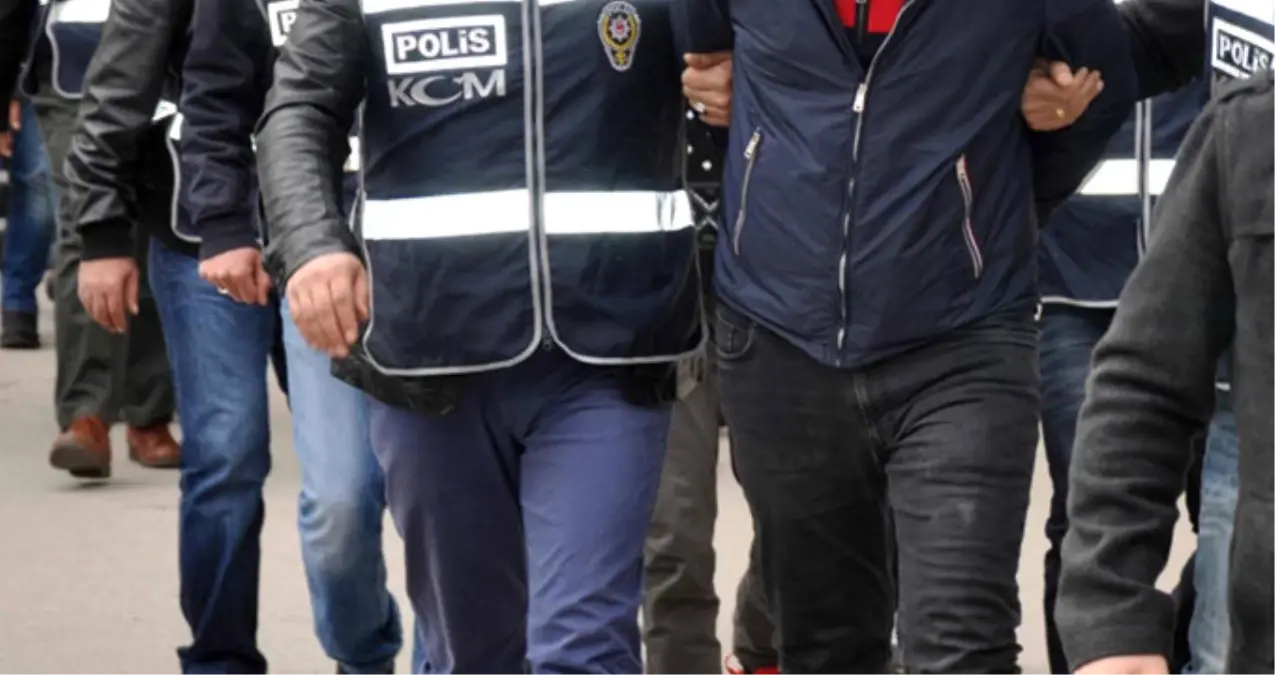 4 CHP\'li, Cumhurbaşkanı\'na Hakaretten Gözaltına Alındı (3)