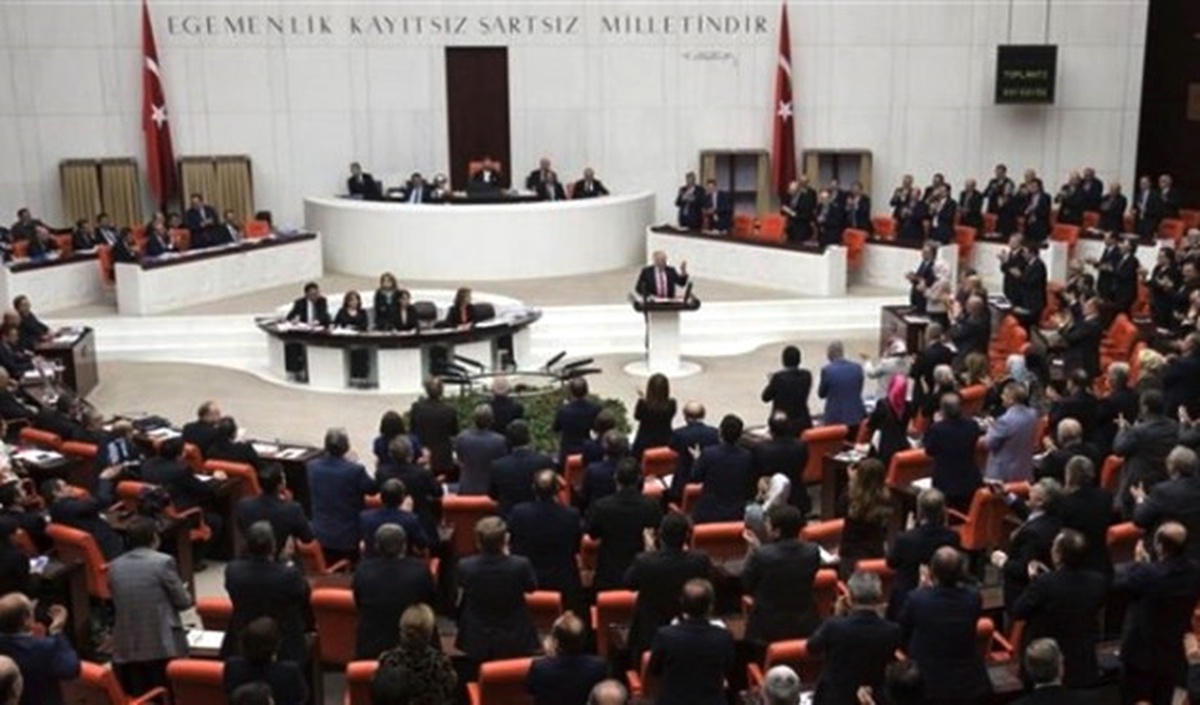 Anayasa Mesaisinde İkinci Tura Geçilecek