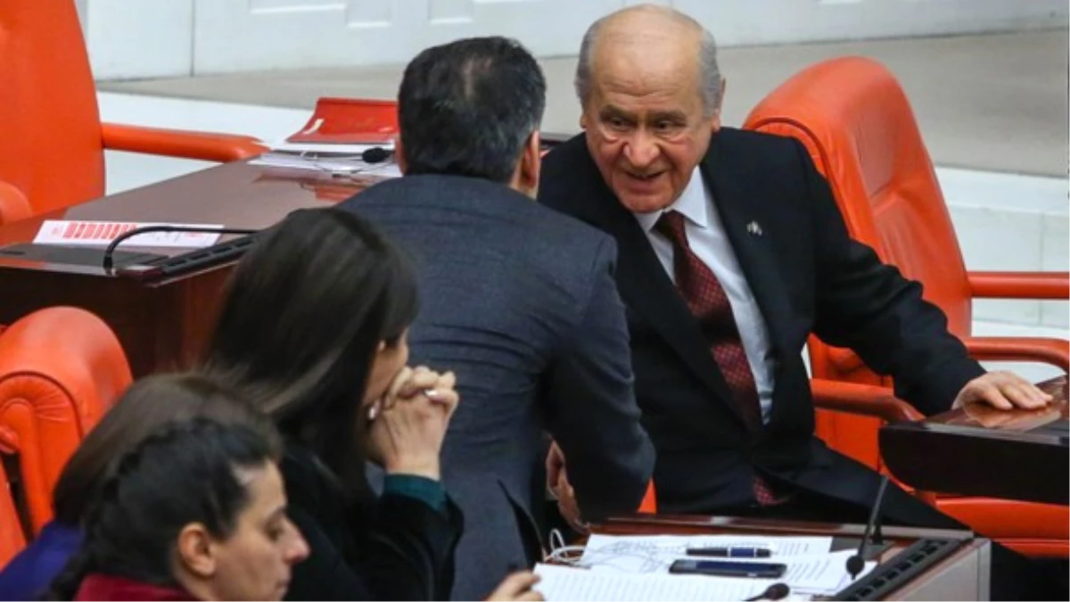 Bahçeli ve HDP\'li Milletvekilleri Arasında Samimi Sohbet