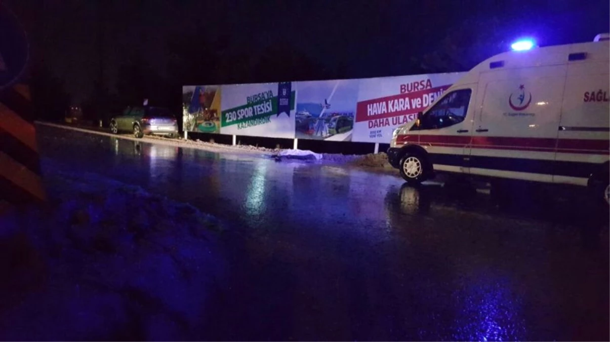 Bursa\'da Trafik Kazası: 1 Ölü, 1 Yaralı