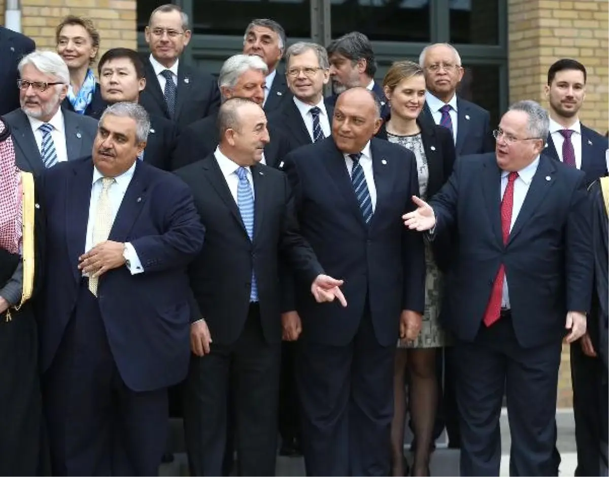 Çavuşoğlu, Liderlerle Aile Fotoğrafı Çektirdi (2)