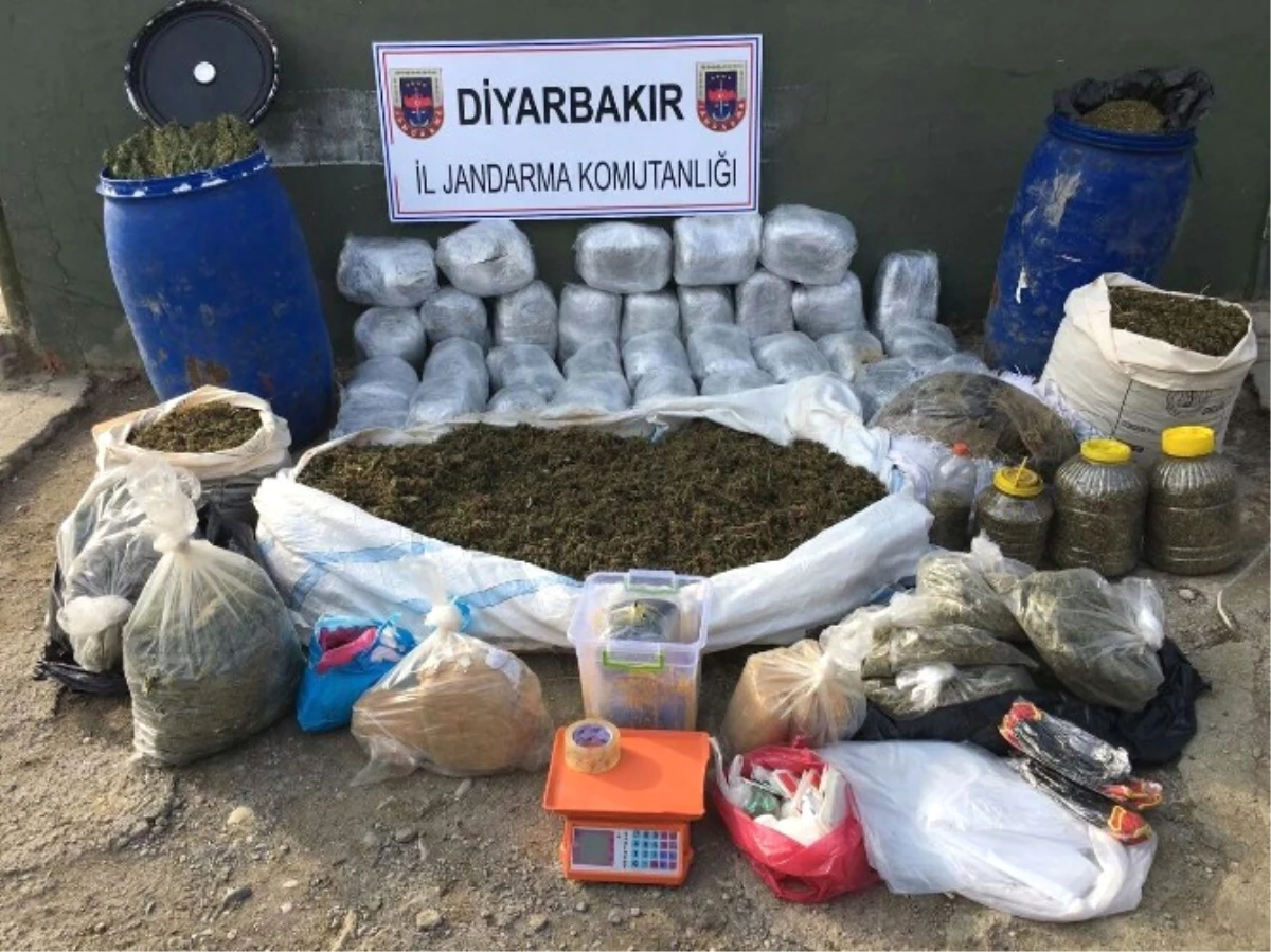Diyarbakır\'da 308 Kilogram Esrar Ele Geçirildi