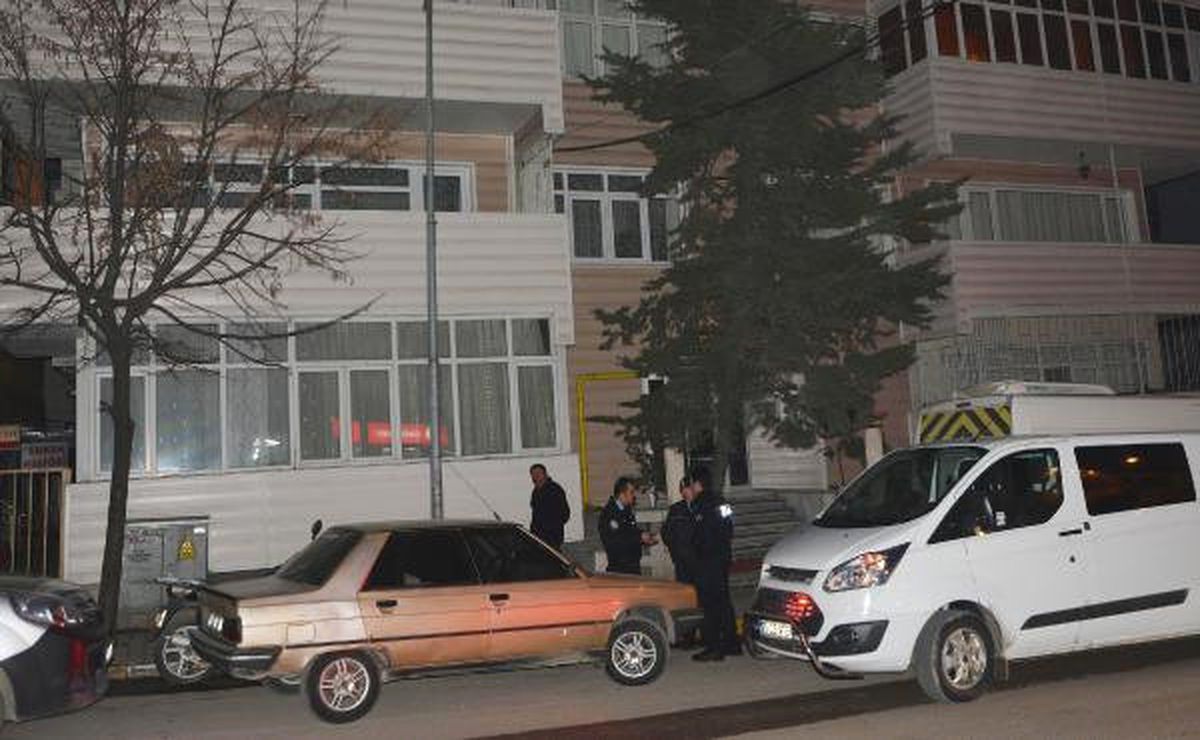 FETÖ\'den Açığa Alınıp Göreve İade Edilen Polis İntihar Etti
