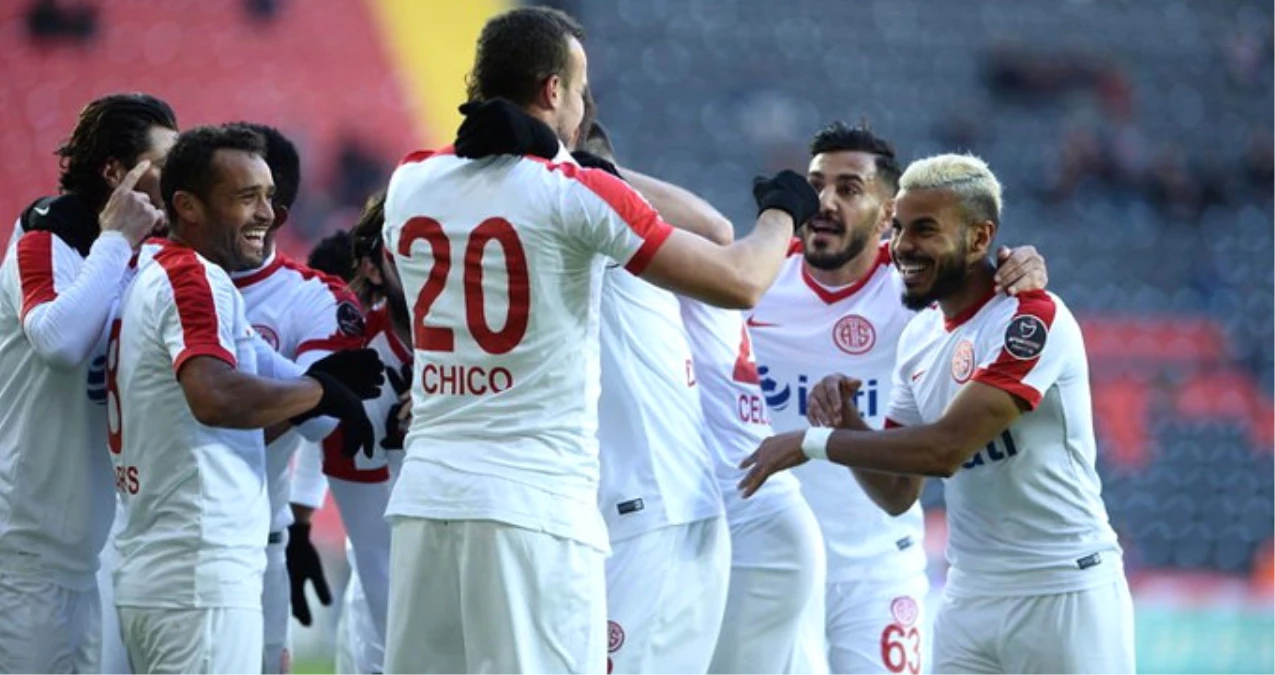 Gaziantepspor Yeni Stadında Kazanamadı