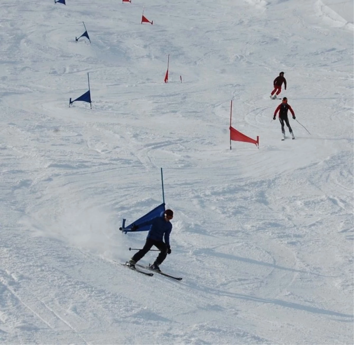 Ilgaz Kayak Tesislerinde "Kar Mutluluğu"