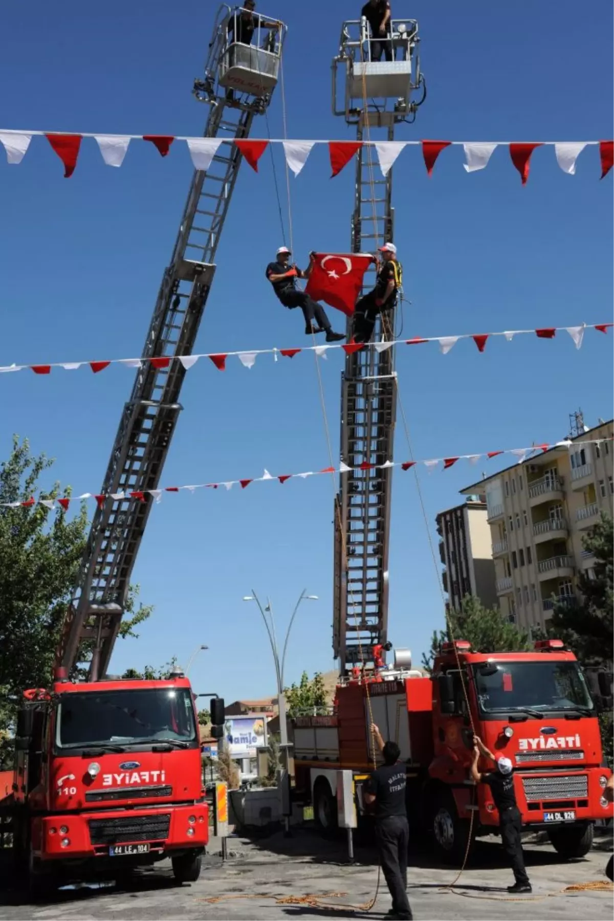 Malatya İtfaiyesi Ekiplerinden Yaklaşık 58 Bini Kişiye Eğitim