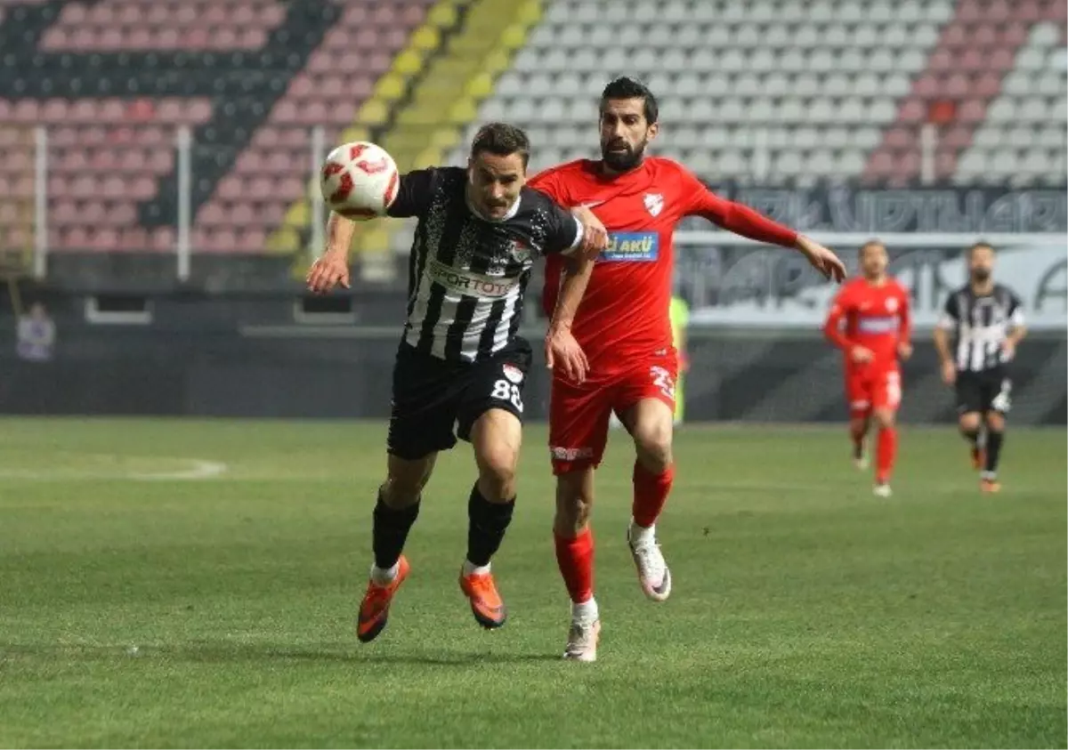 Manisaspor\'da Yenilere Tam Not