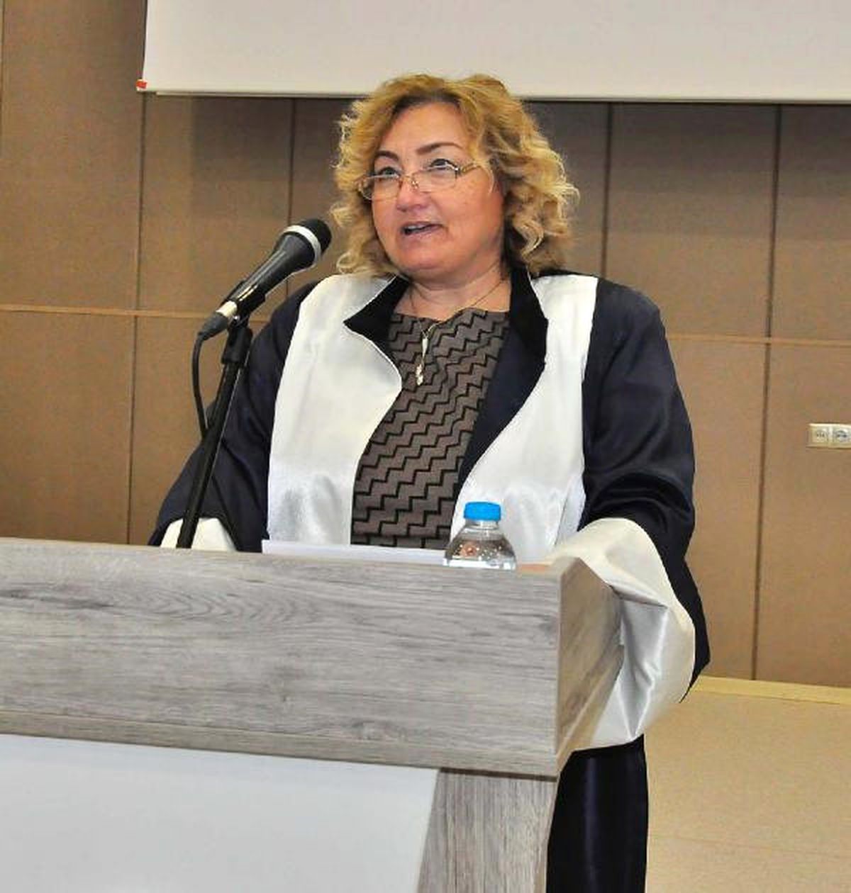 Mezun Olduktan 31 Yıl Sonra Kep Attılar
