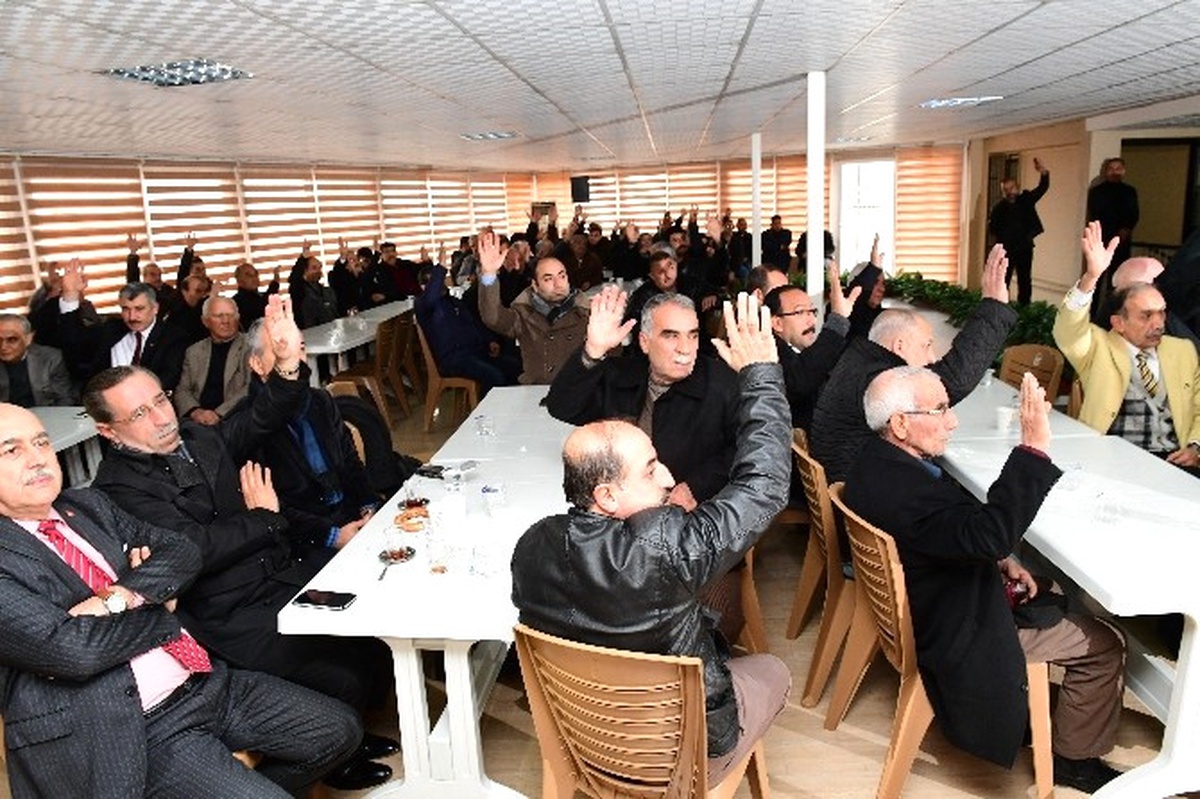 Sözlü: "Esnaf, Şehir Ekonomisinin Bel Kemiğidir"