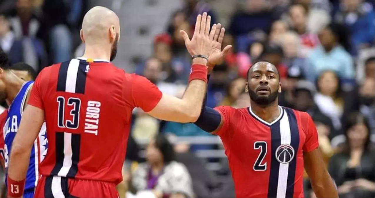 Wizards Evinde Seriye Bağladı