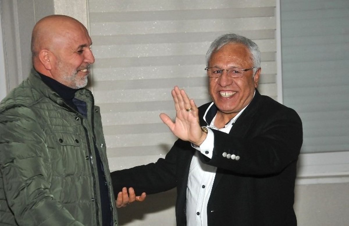 Aytemiz Alanyaspor Başkanı Çavuşoğlu Kalpar\'a Hizmetlerden Dolayı Sonsuz Teşekkür Ediyoruz