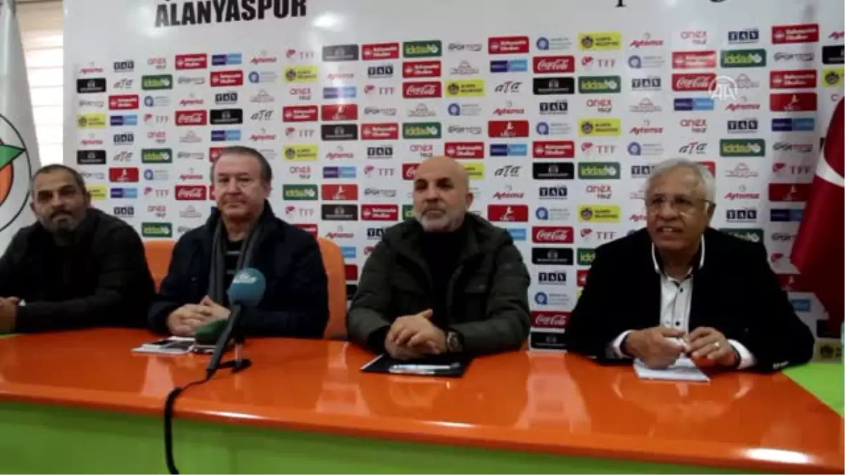 Aytemiz Alanyaspor\'da Kalpar\'ın Istifası