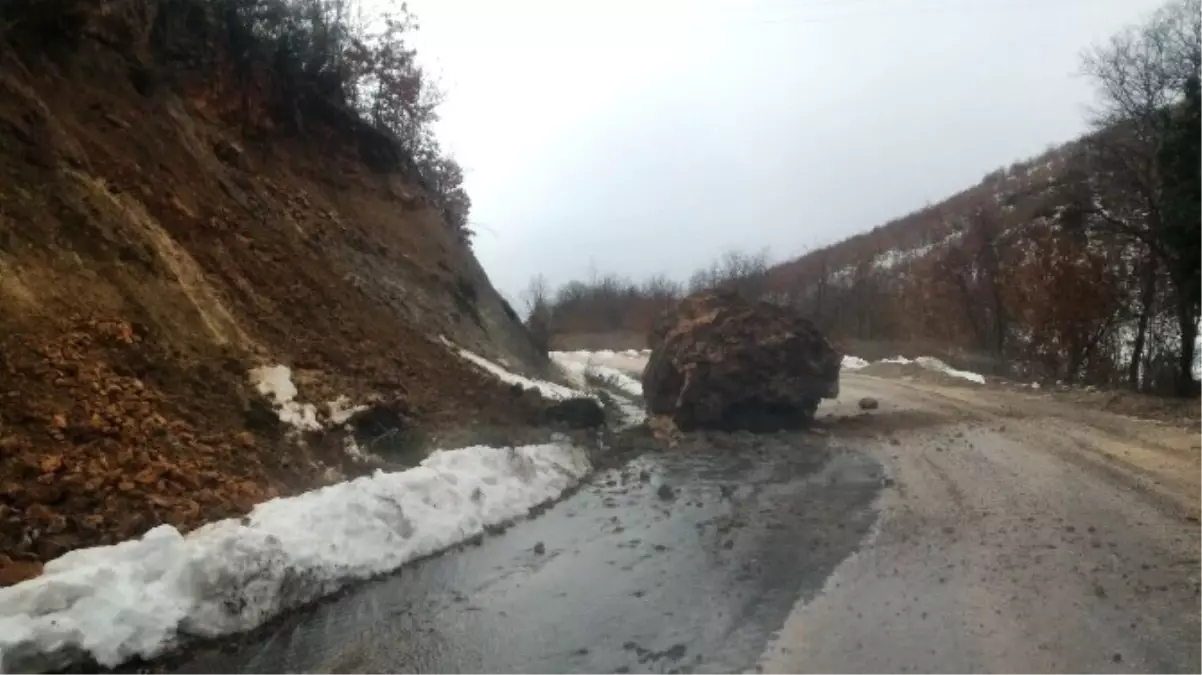 Dev Kayalar Yola Düştü