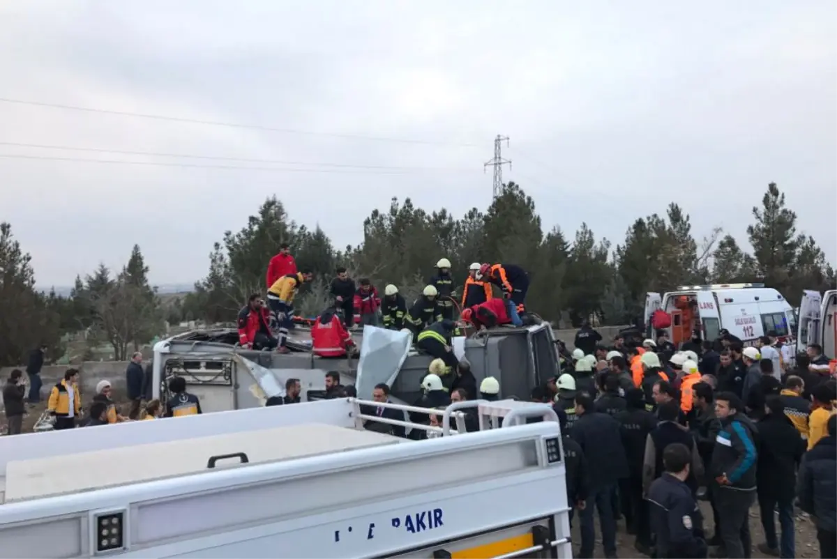 Diyarbakır\'da Polise Bombalı Tuzak; 3 Şehit 3 Yaralı (4)