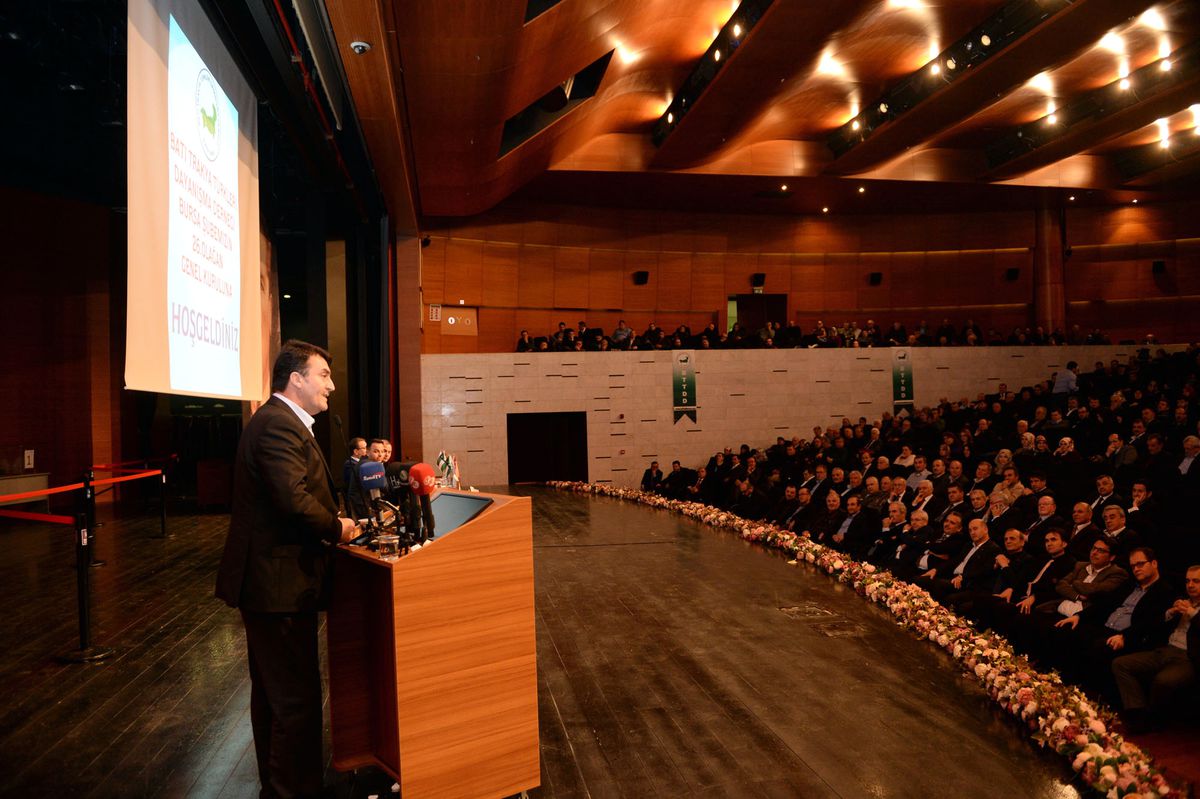 Dündar: "Bizimki Milli Bir Dava"