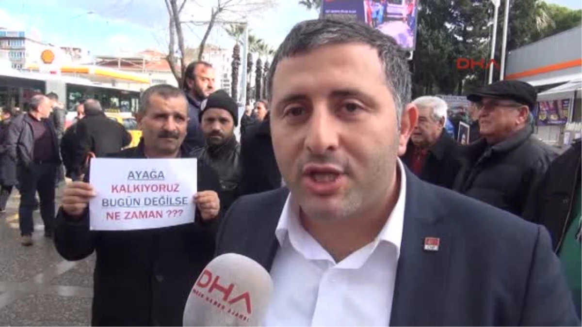 Izmir CHP\'lilerden Başkanlık Protestosu