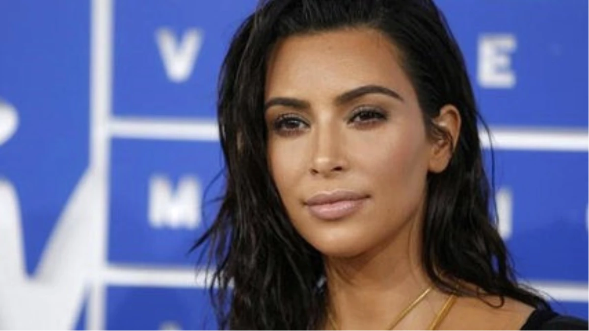 Kardashian\'ı Otel Odasına Kilitleyip Soyan 10 Hırsız Tutuklandı