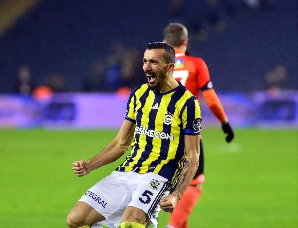 Mehmet Topal\'da Yırtık Tespit Edildi