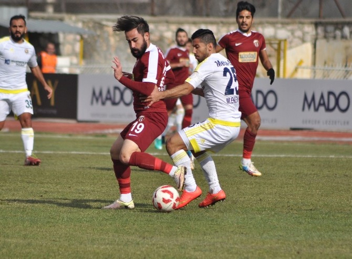 Menemen Belediyespor Fırsat Tepti