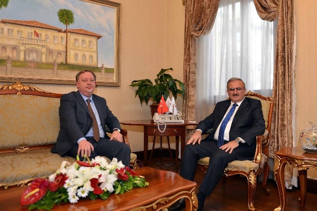 Rus Başkonsolostan Vali Karaloğlu\'na Ziyaret