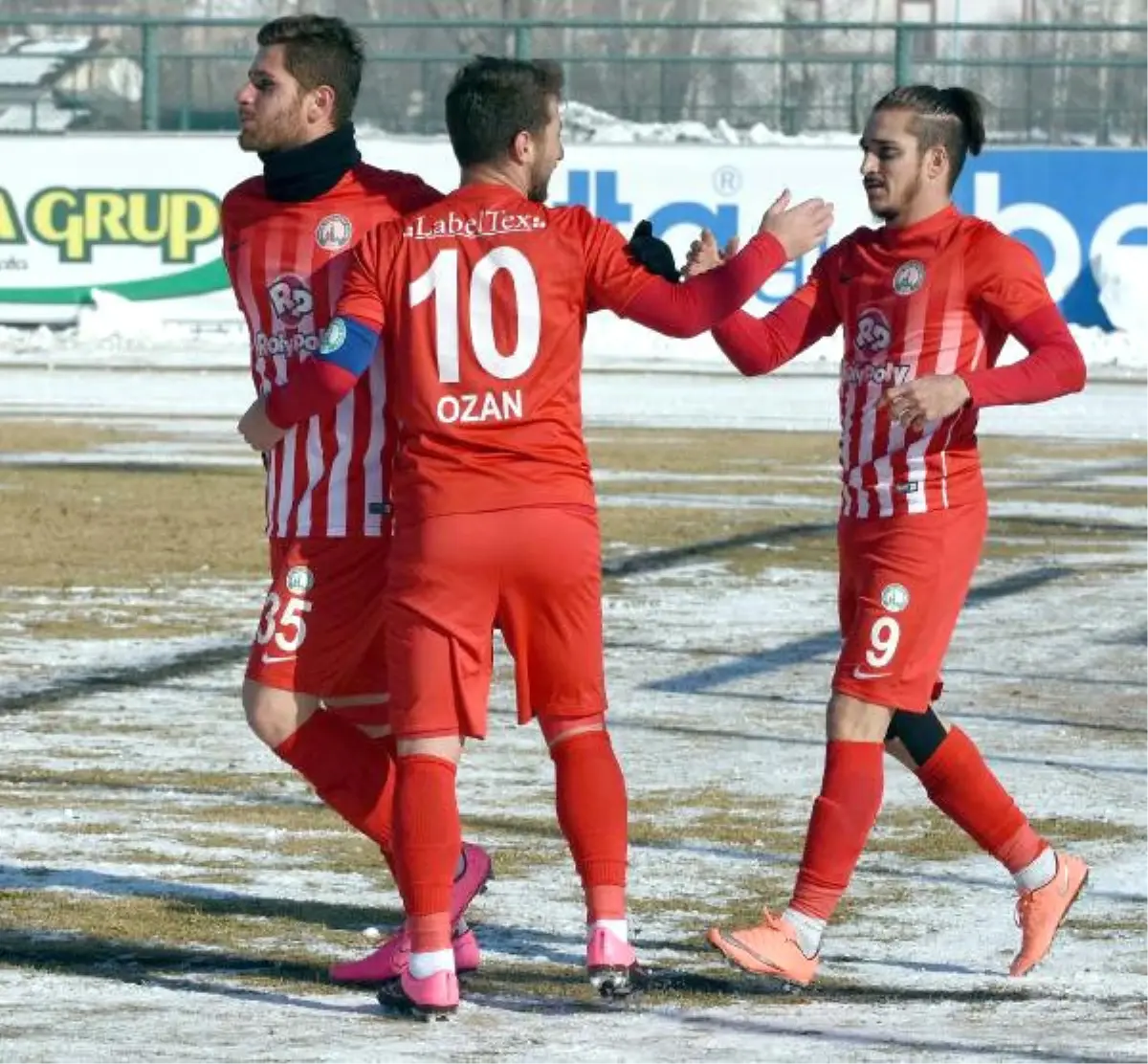 Sivas Belediyespor Moralli Başladı