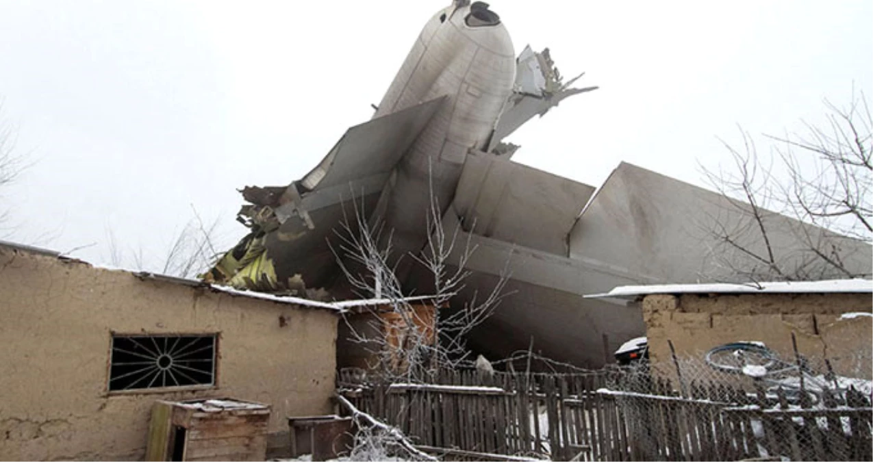 Türk Kargo Uçağı Binaların Üzerine Düştü, Kırgızistan\'da 1 Günlük Ulusal Yas İlan Edildi