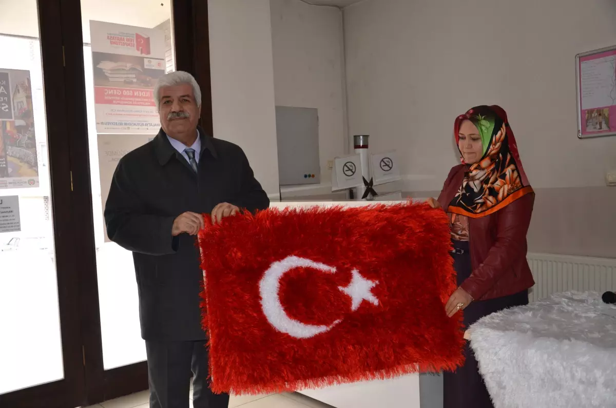 Yöresel Kilim Dokumcılığı, Büyükşehir Semt Konağında Yaşatılıyor