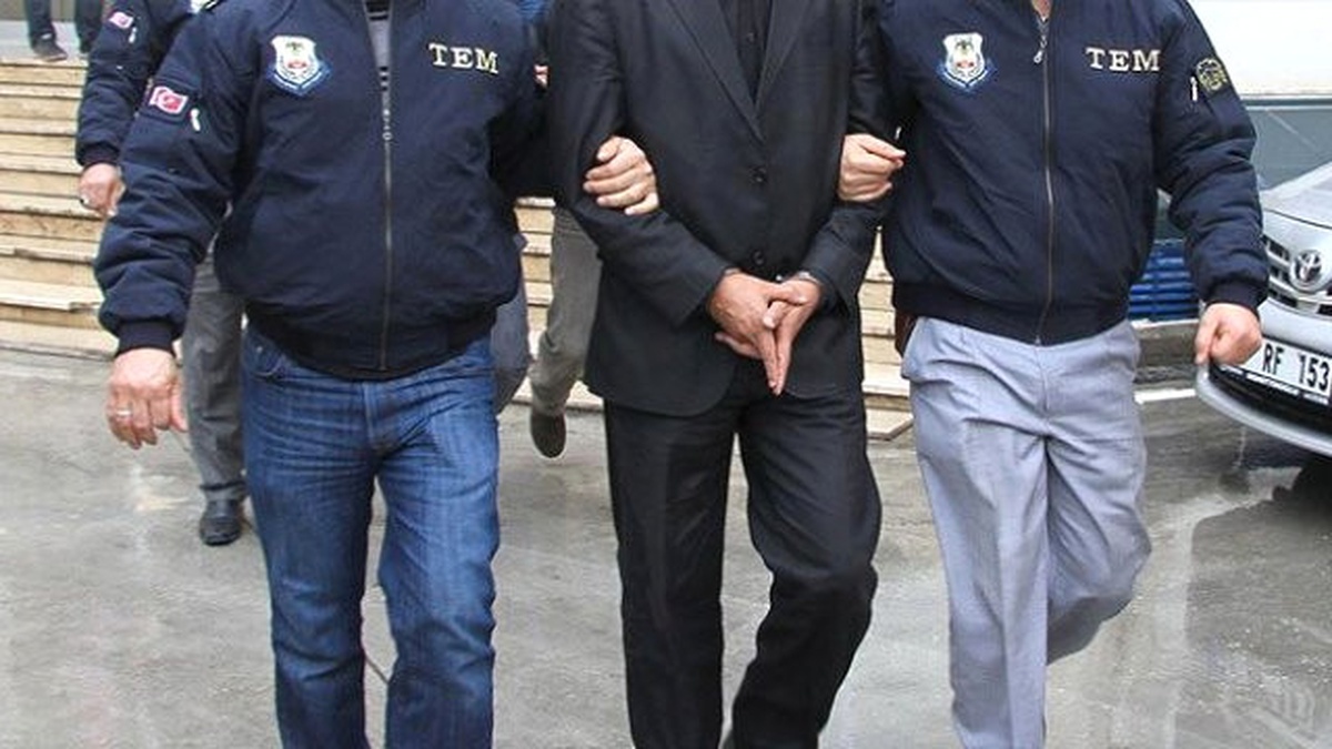 Afyonkarahisar\'da Fetö\'den 1 Kişi Tutuklandı