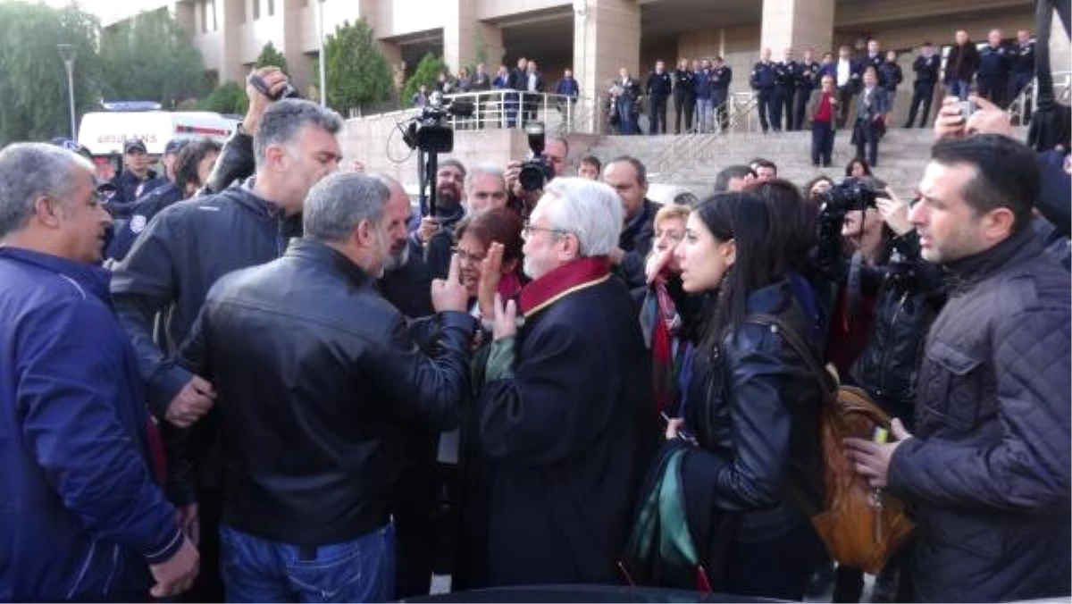 Avukat Ermiş\'in Gözaltına Alınmasını Protestoya Dava Açıldı