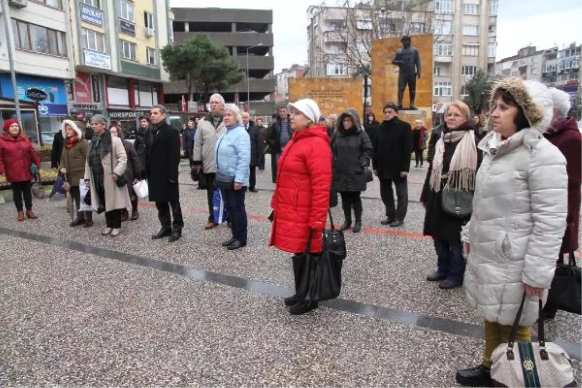 Balıkesir CHP\'li Kadınlar Eylemi Sürdürdü