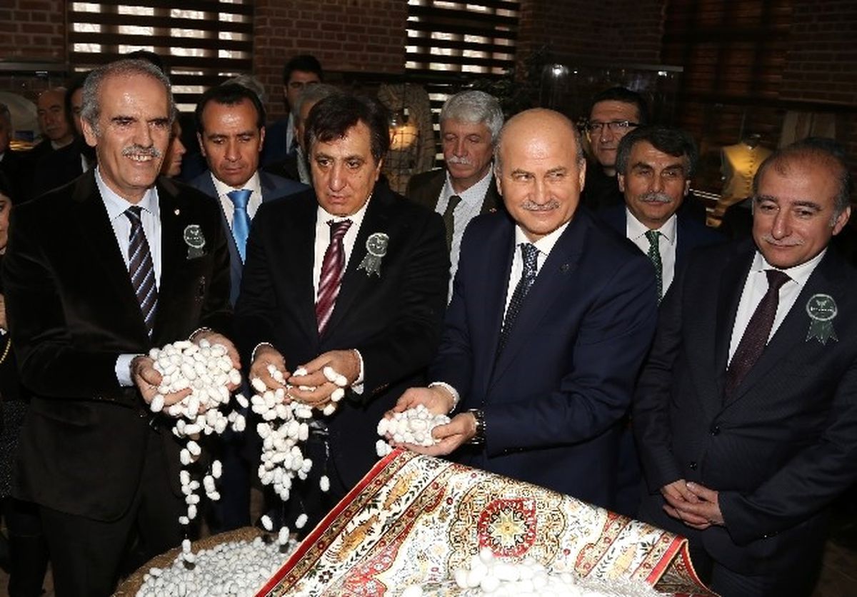 Bir Şehir, Bin Emek Bursa İpeği" Sergisi Açıldı