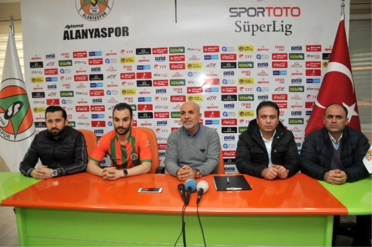 Cenk Ahmet Alanyaspor\'da