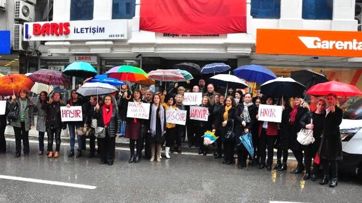 CHP\'nin "Ayağa Kalkıyoruz" Eylemi