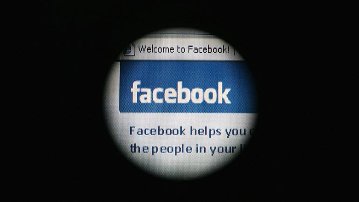 Facebook Testlere Başlıyor!