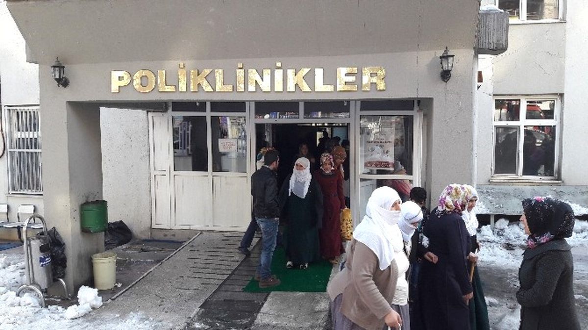 Hastane Duman Altında Kaldı