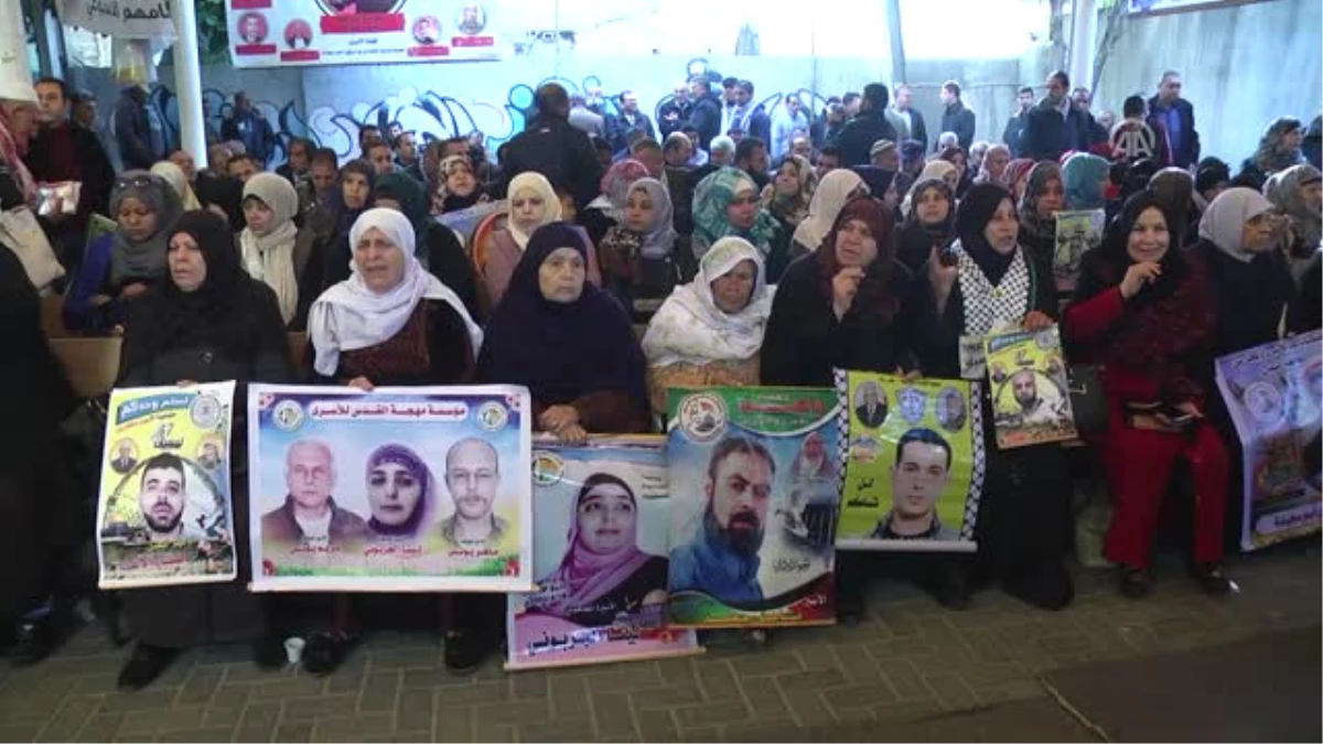 İsrail Hapishanelerindeki Filistinlilere Destek Gösterisi