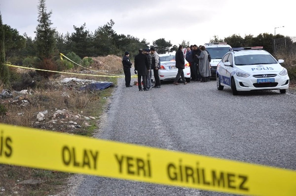 İzmir\'de 3 Kadın Evde Ölü Bulundu