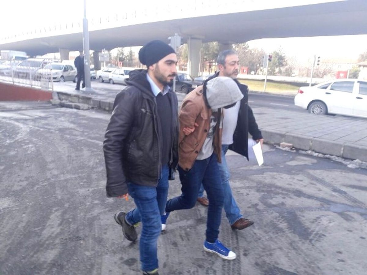 Kendini Savcı Olarak Tanıtan ve Dolandırıcılık Yapan Zanlı Yakalandı