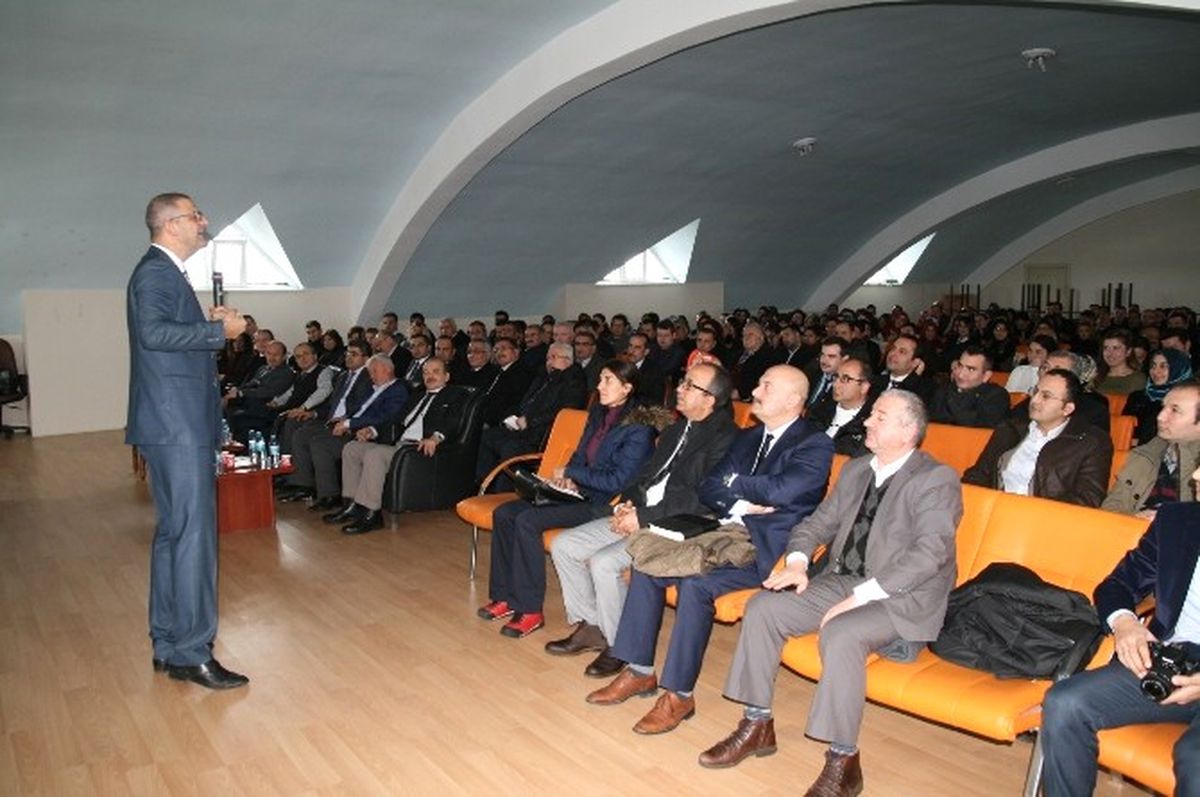 Kulu\'da Protokol ve Nezaket Kuralları Semineri
