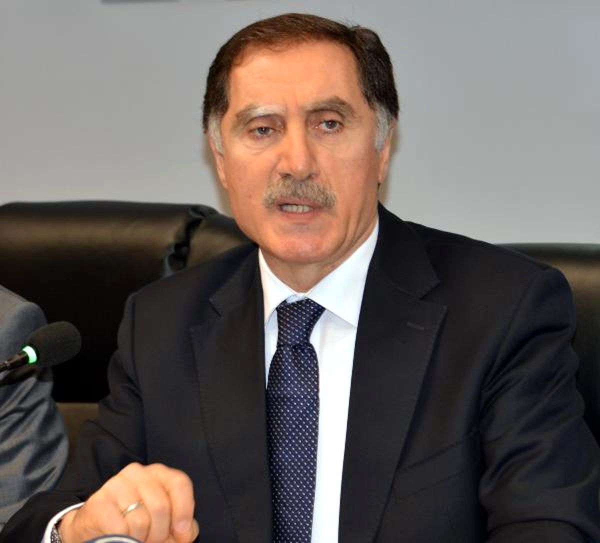 Malkoç: BM\'ye Kayıtlı Mültecilerin Yarısından Fazlasını Türkiye Barındırıyor