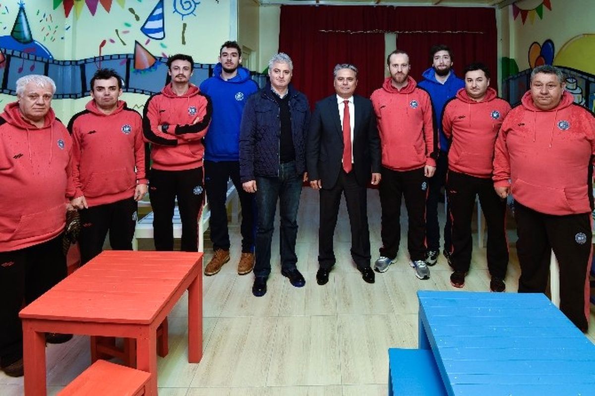 Muratpaşa\'dan Kamp Desteği