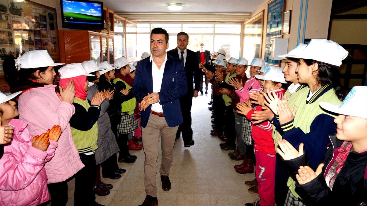 Öğrenciler Asker ve Polisleri Ağırladı