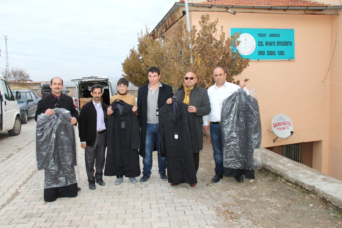 Öğrencilere Kıyafet Yardımı