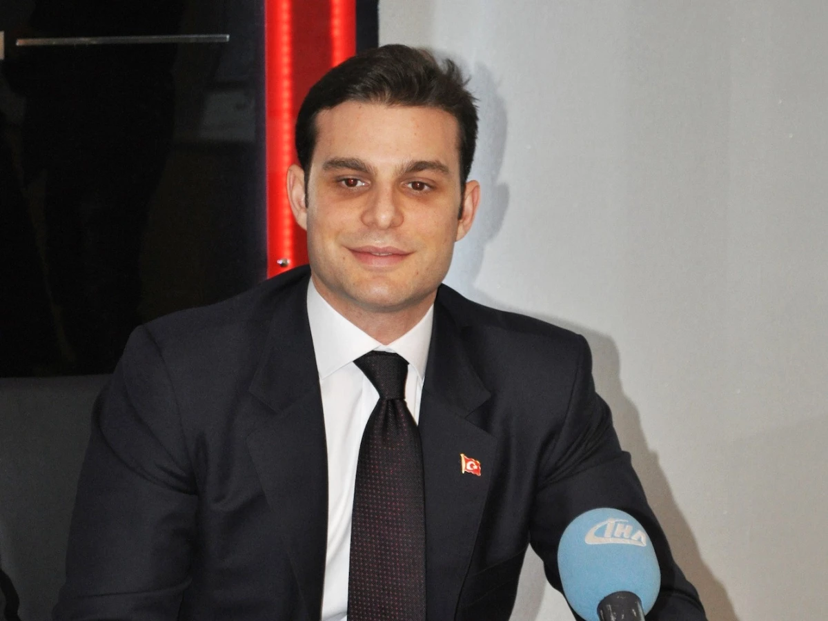 Oyuncu Mehmet Aslan Gözaltına Alındı