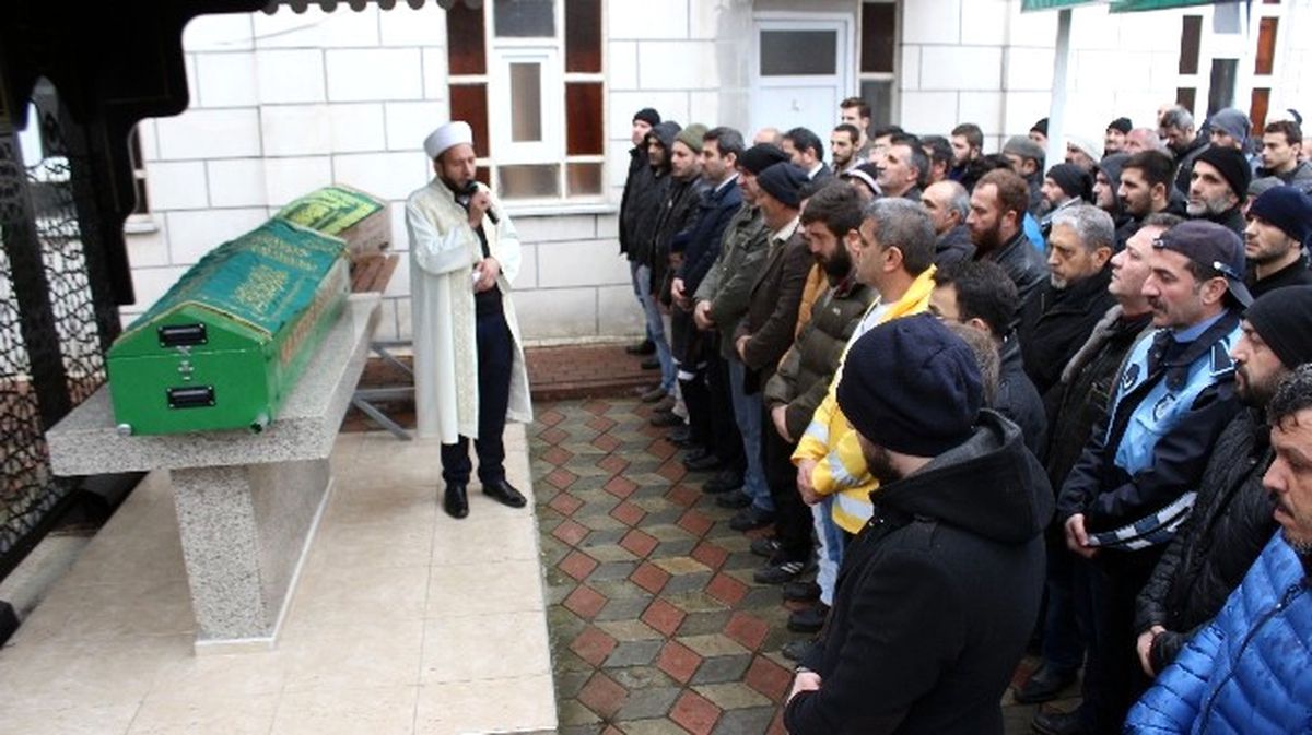Uzman Çavuşun Öldürdüğü Baldızı ve Kayınvalidesi Defnedildi