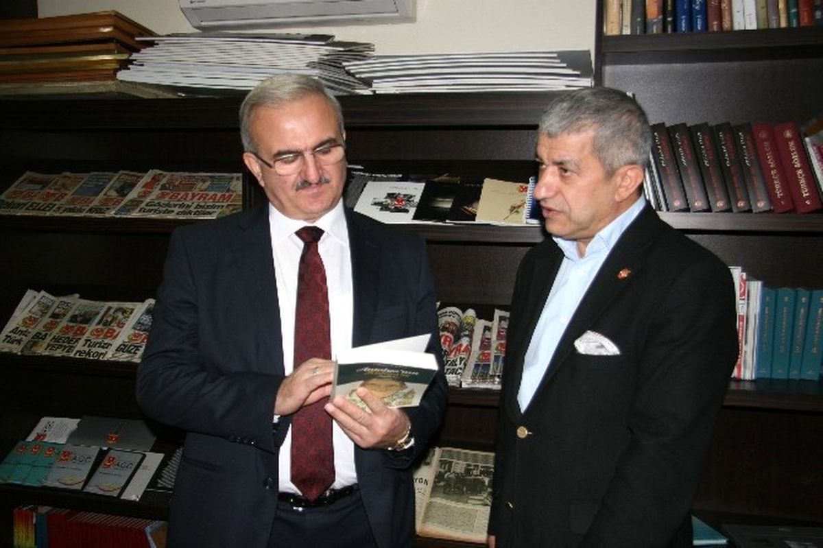 Vali Münir Karaloğlu: "Fetö İlk Darbeyi Gazetecilere Vurdu"