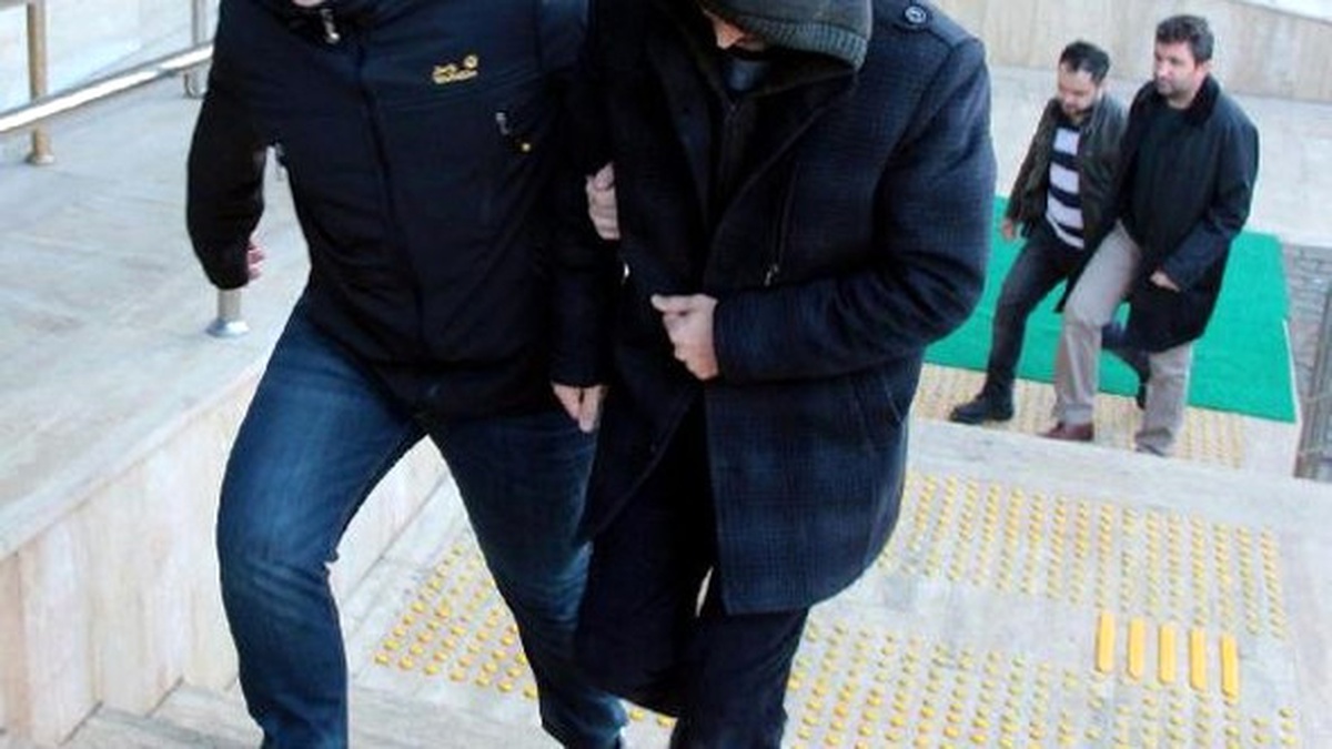 Zonguldak\'ta Fetö Şüphelisi 7 Kişi Adliyede (2)