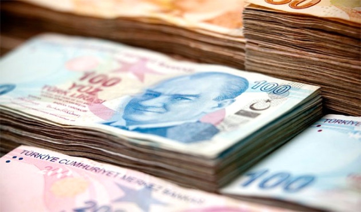 1.5 Milyon Kişi Kredi İçin Bankalara Koştu