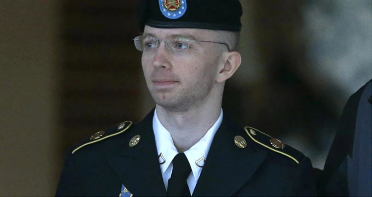 Obama, Casusluk Suçundan 35 Yıla Mahkum Edilen Manning\'i Affetti