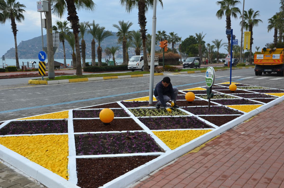 Alanya bahara hazırlanıyor